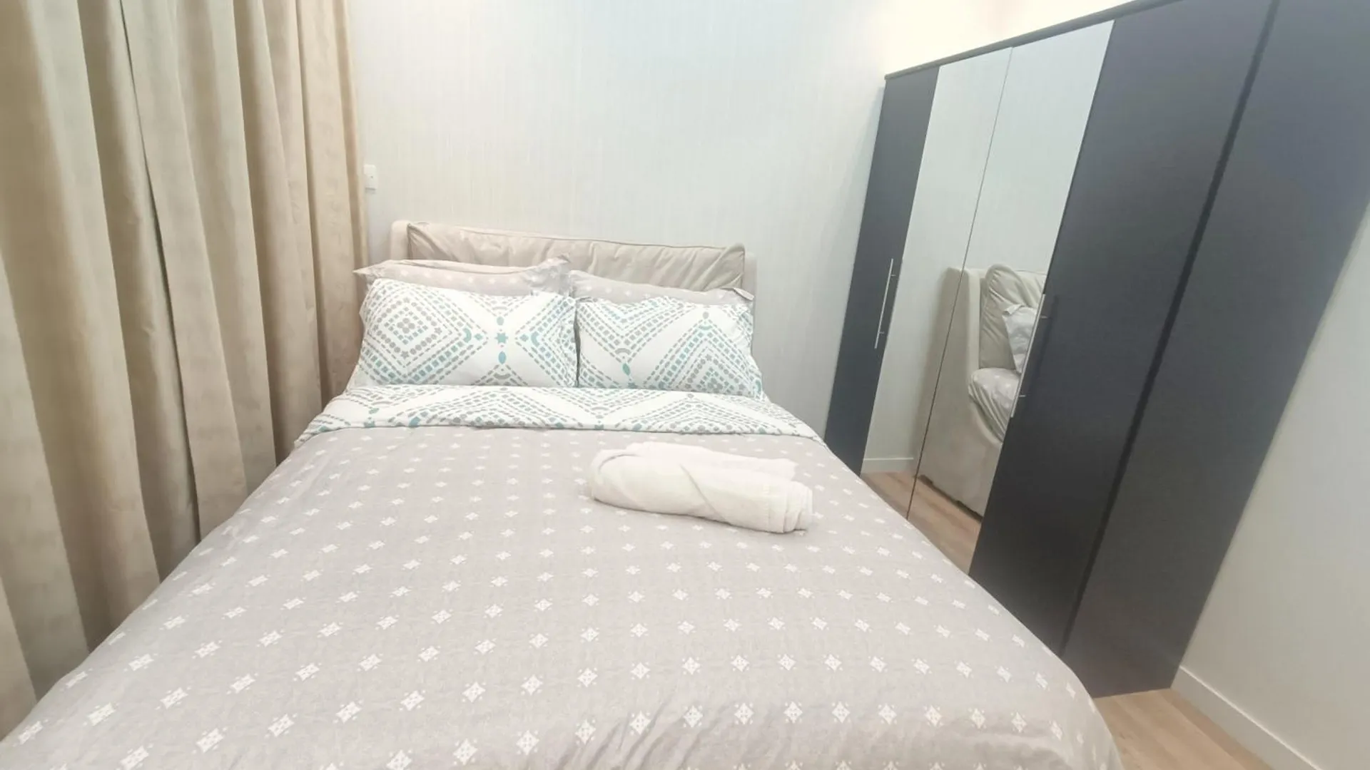 Fully Furnished 2 Bedroom Apartment In Dubai Marina